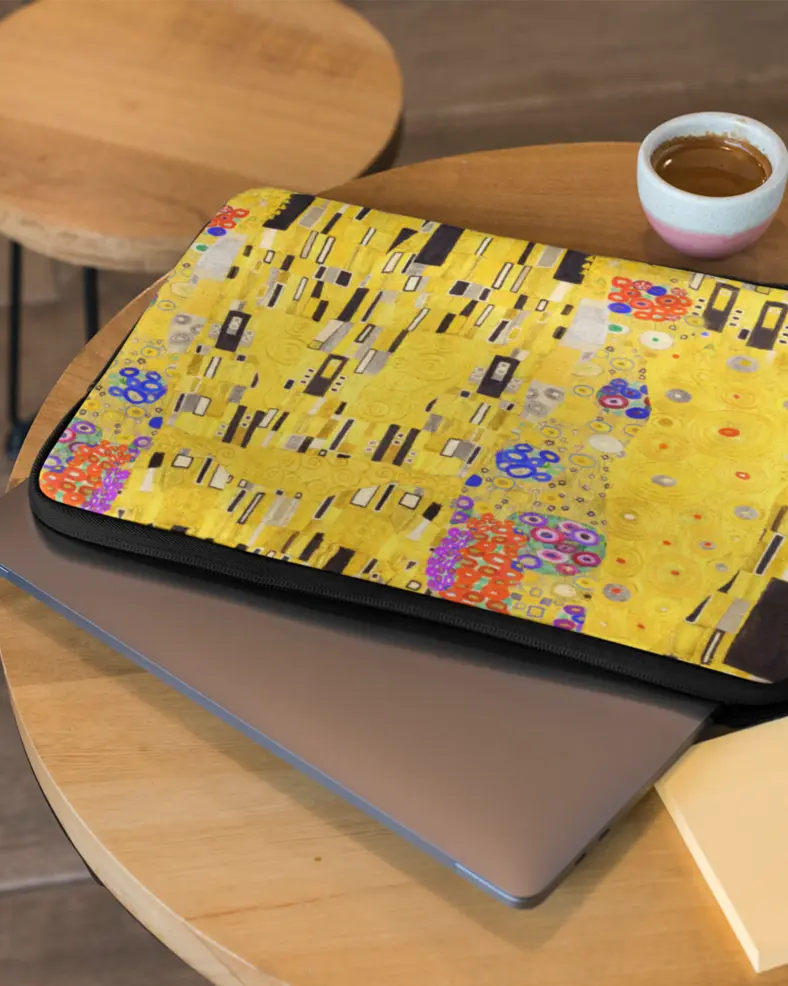 The Kiss Laptop Sleeve With Strap