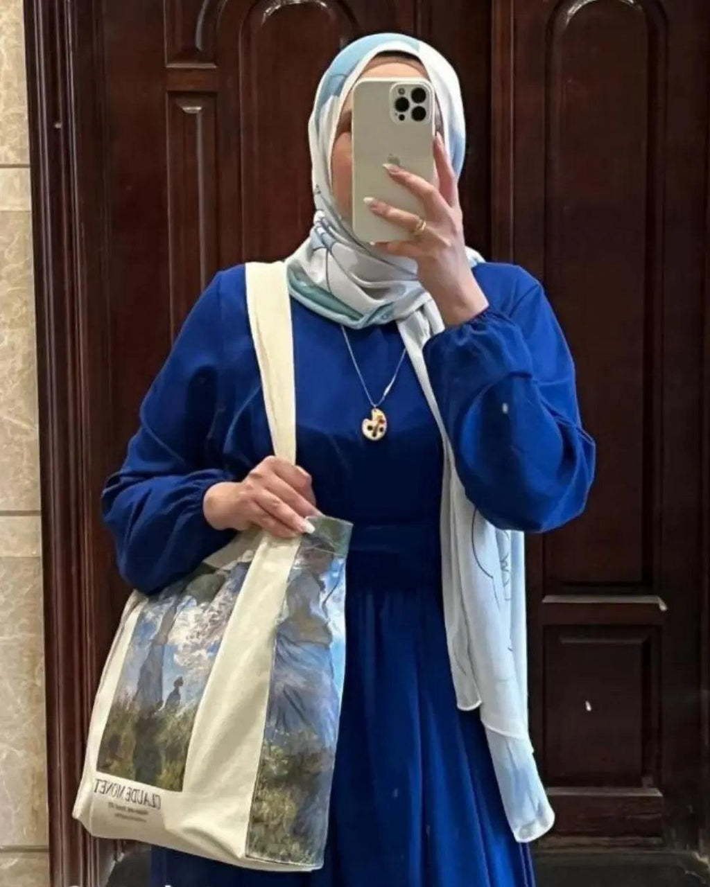 امرأة مع المظلة كلود مونيه - حمل حقيبة