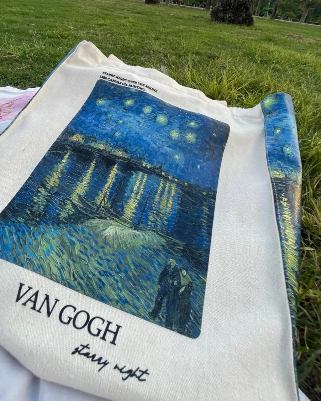 فان جوخ ليلة مليئة بالنجوم فوق الرون - حقيبة يد