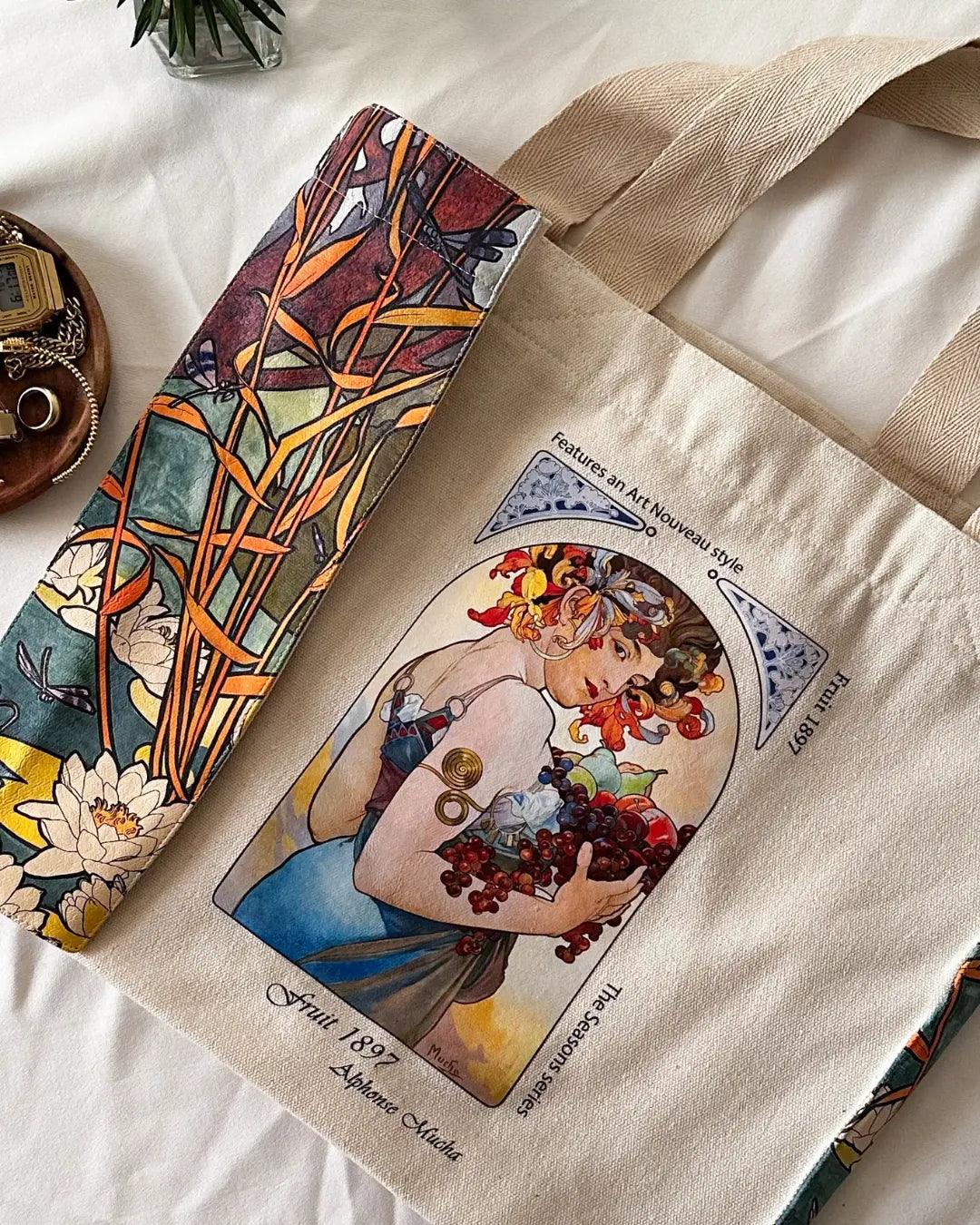 فاكهة ألفونس موتشا - حمل حقيبة