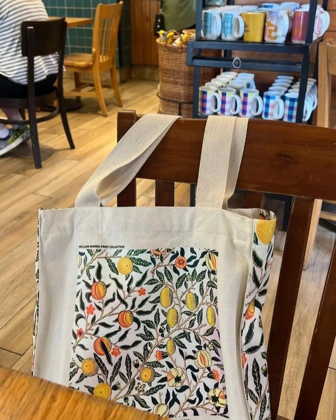 ويليام موريس فروت - حقيبة حمل