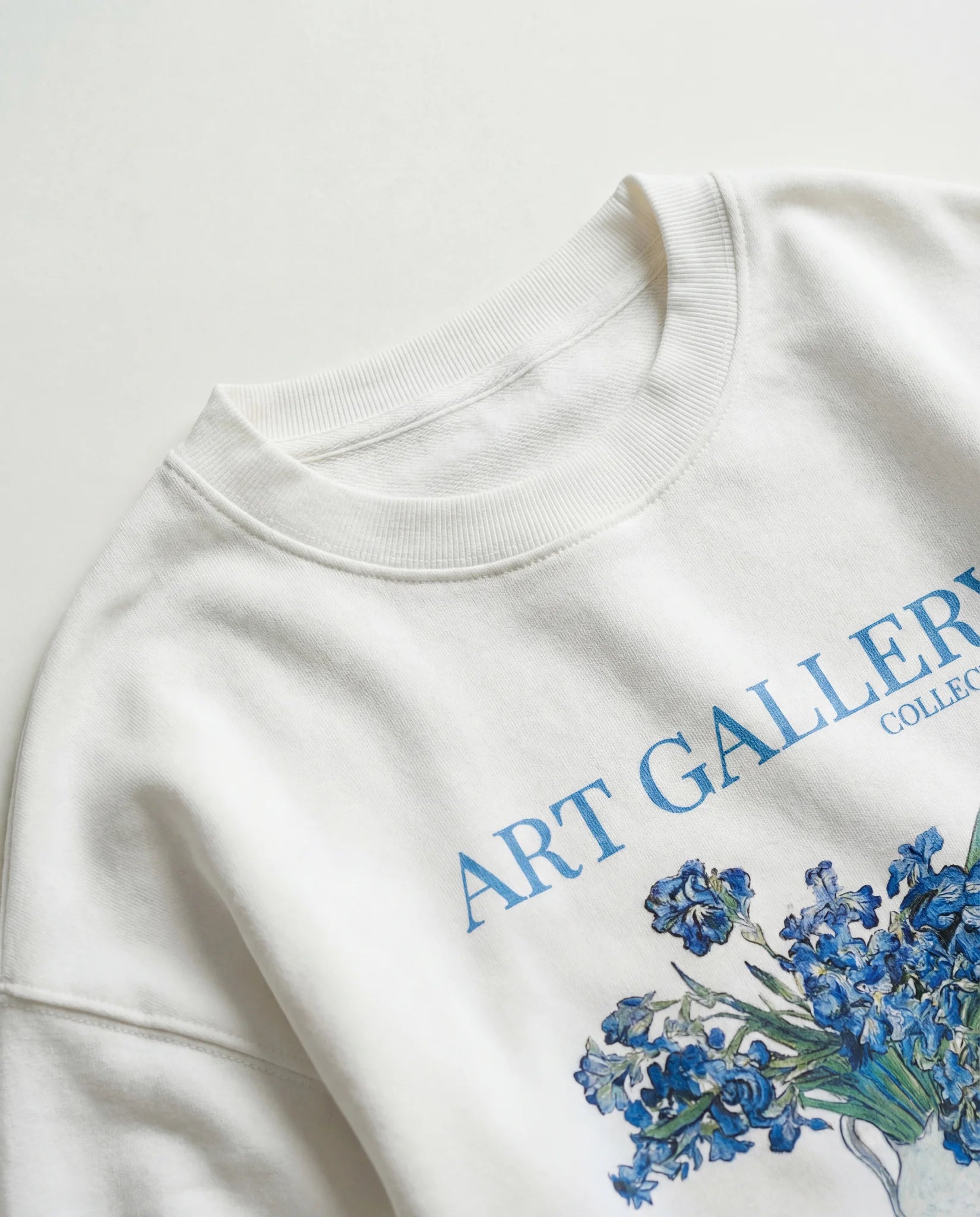 Irises Crewneck - Van Gogh - Sweatshirt | My Turtle