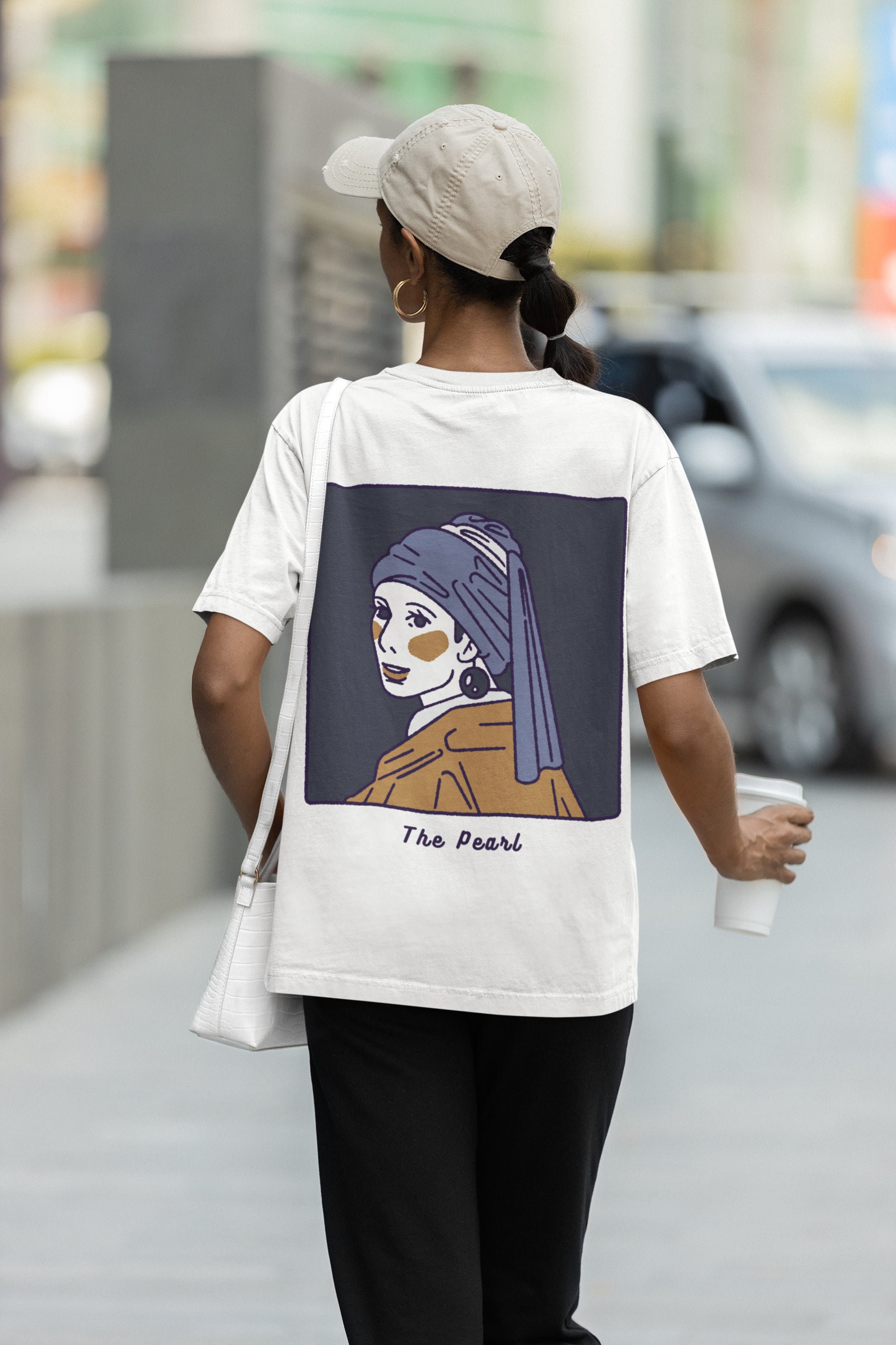 The girl with a pearl earrings T-shirt - Oversized T-Shirt | My Turtle