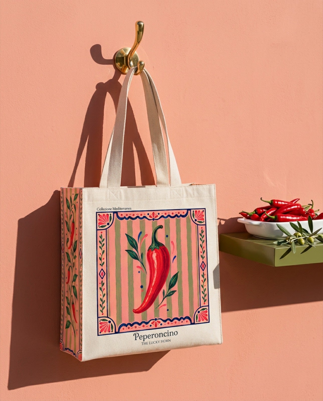 Peperoncino lucky chili folk-art tote bag - studio | My Turtle