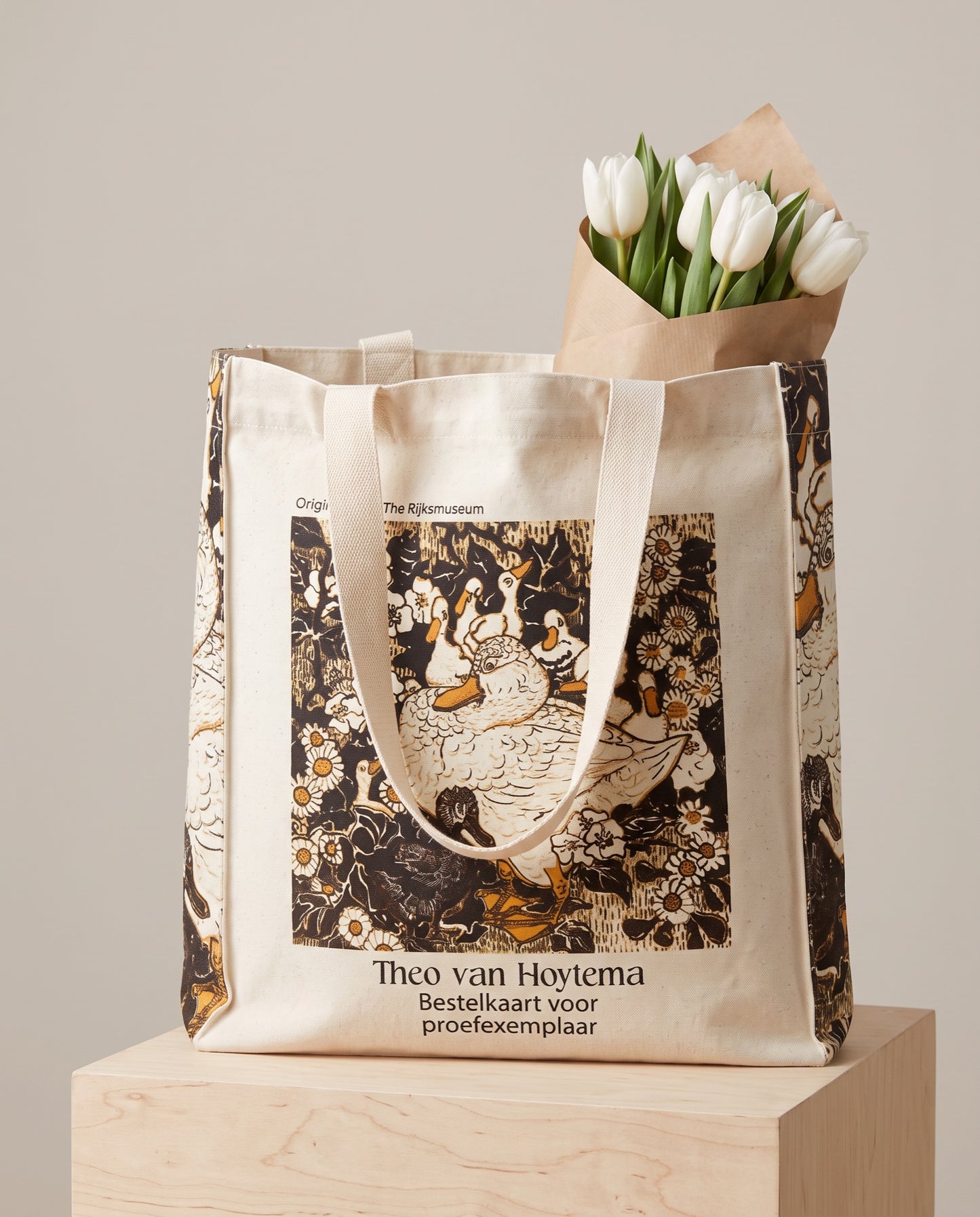 theo-van-hoytema-bestelkaart-voor-proefexemplaar-tote-bag What fits inside