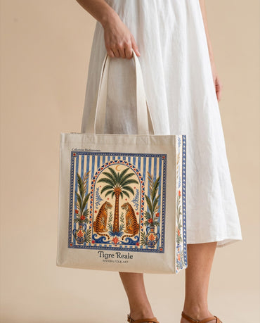 Tigre Reale tote bag carried by model | My Turtle