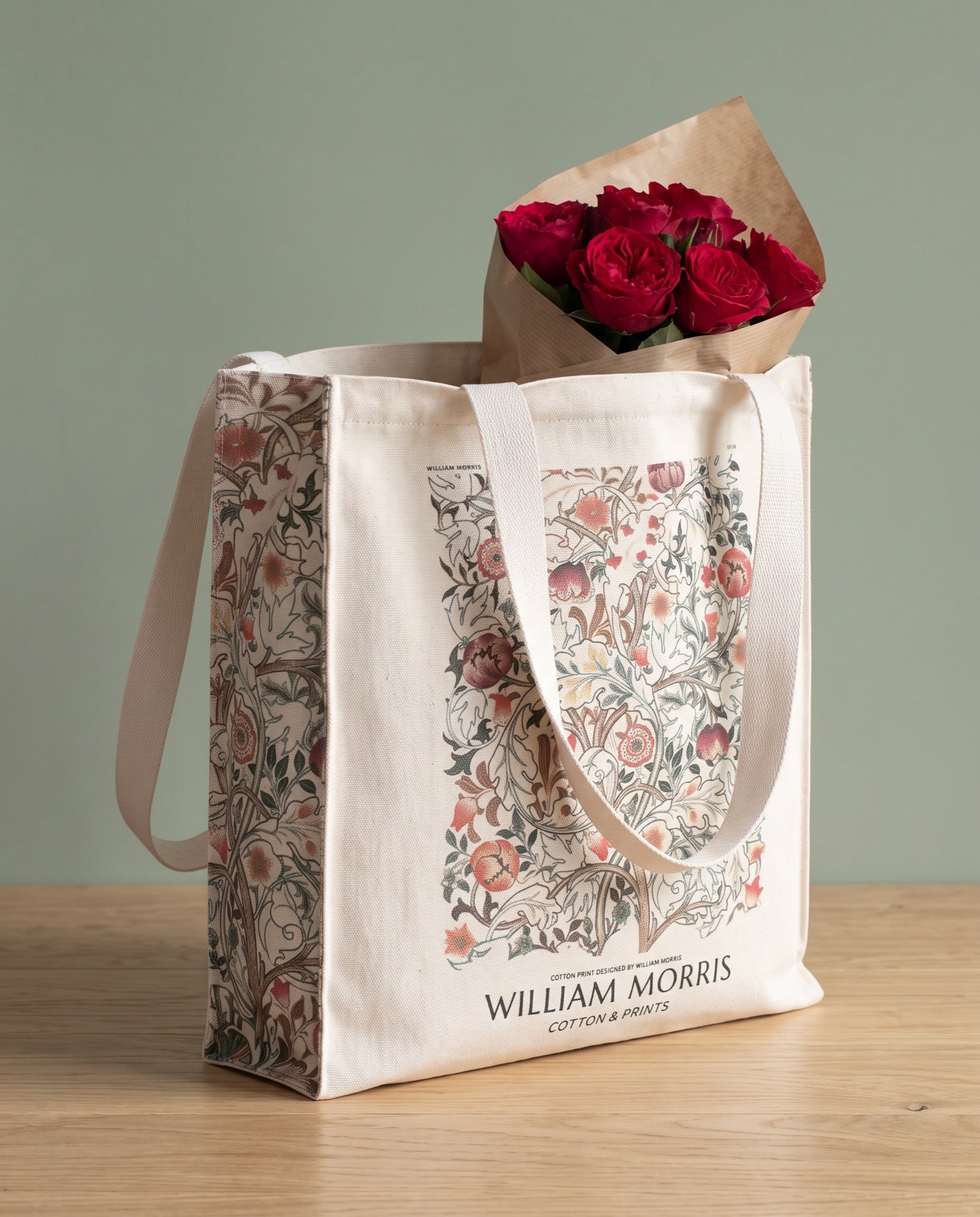 william-morris-red-rose-tote-bag-1 What fits inside