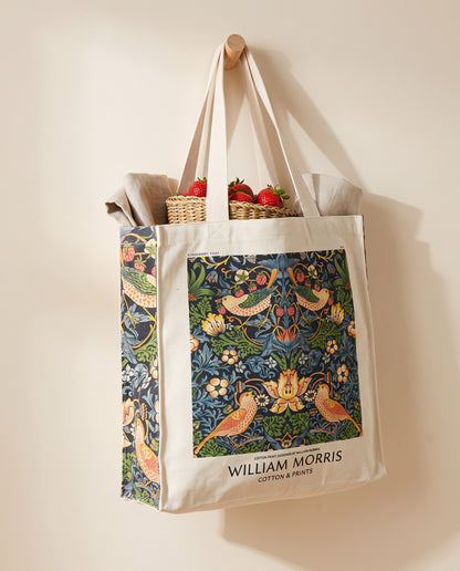 william-morris-strawberry-thief-tote-bag-1 What fits inside